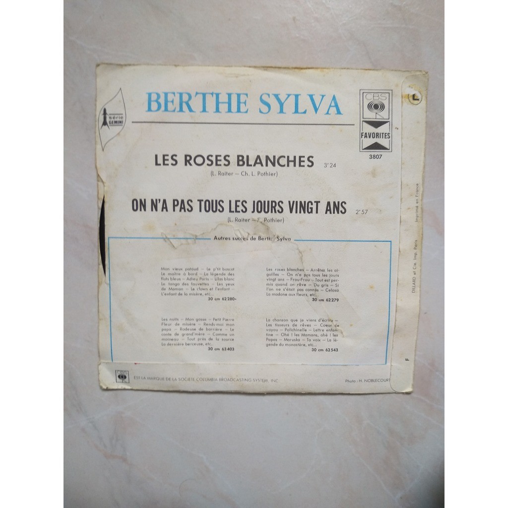 Les roses blanches de Berthe Sylva, SP chez brando51 Ref115567767