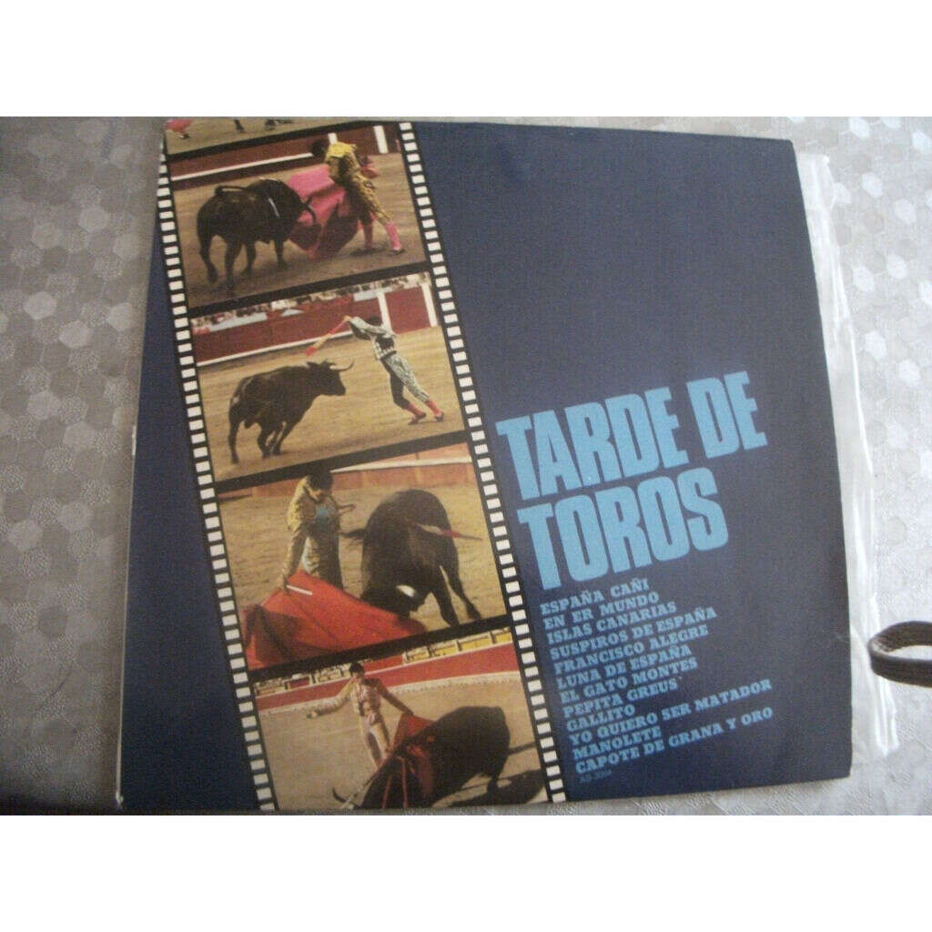 BRINDIS TARDE DE TOROS