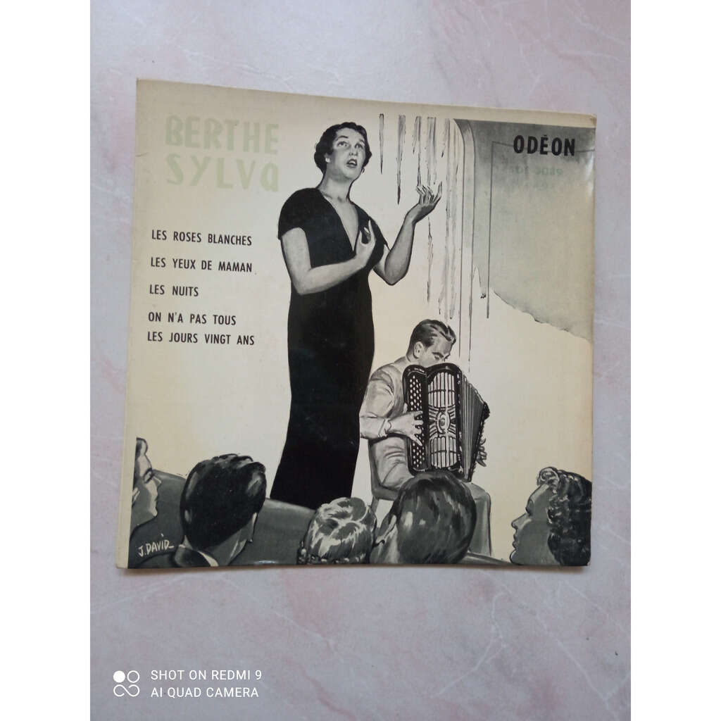 Les roses blanches de Berthe Sylva, EP chez brando51 Ref121921343