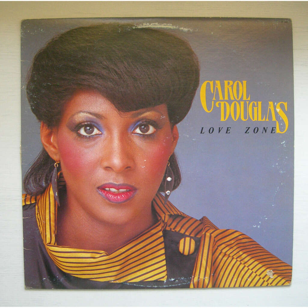Love zone de Carol Douglas, 33T chez clauio95500 Ref125273822