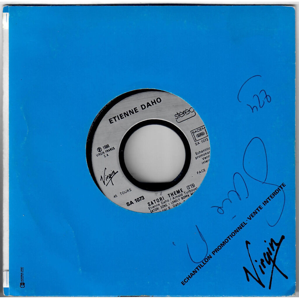  Etienne Daho  -  epaule tattoo 