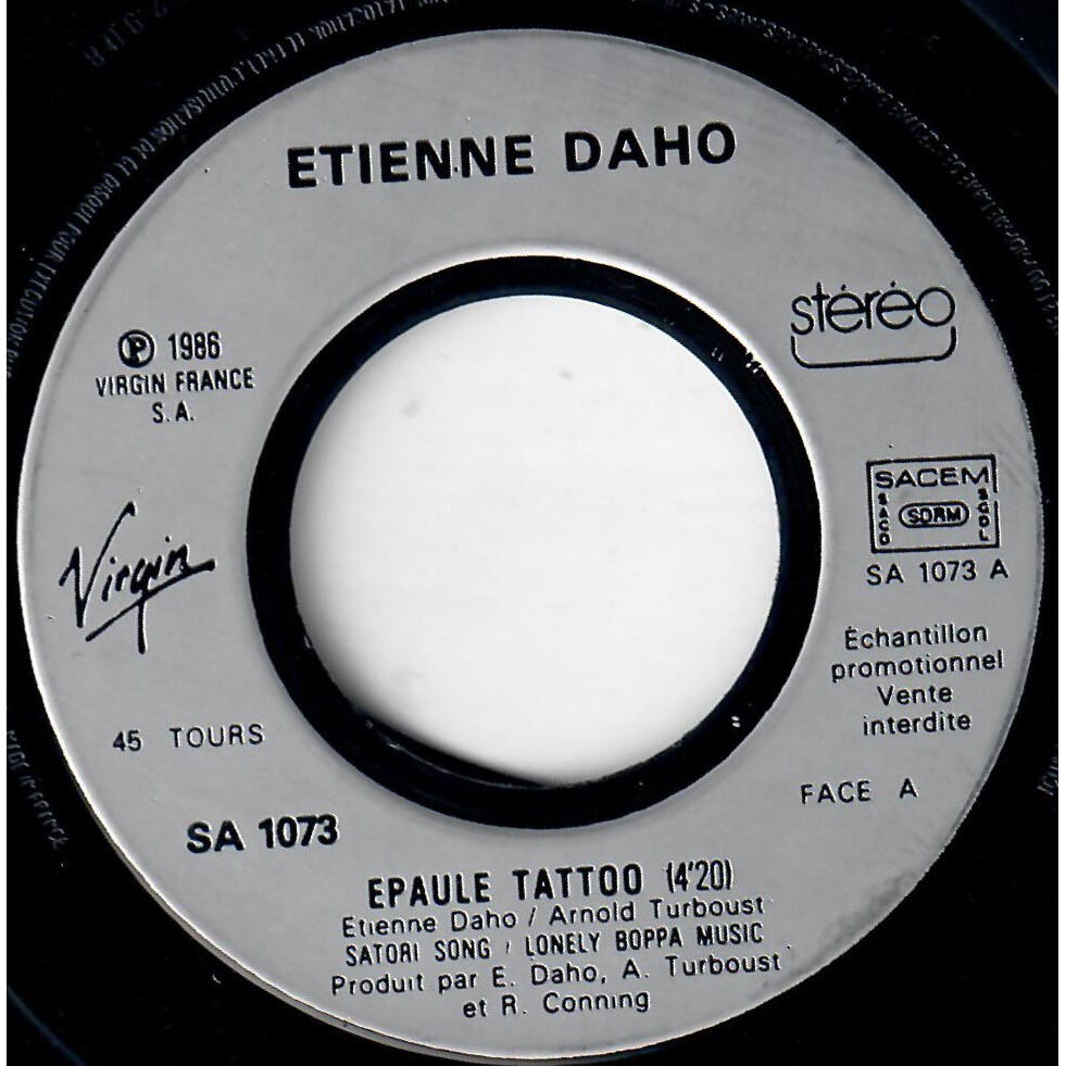  Etienne Daho  -  epaule tattoo 