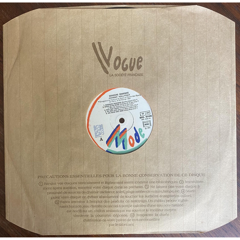  Johnny Hallyday  -  souvenirs souvenirs 