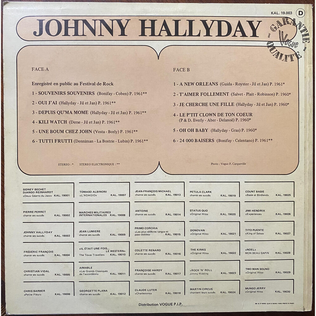  Johnny Hallyday  -  chante ses succès 