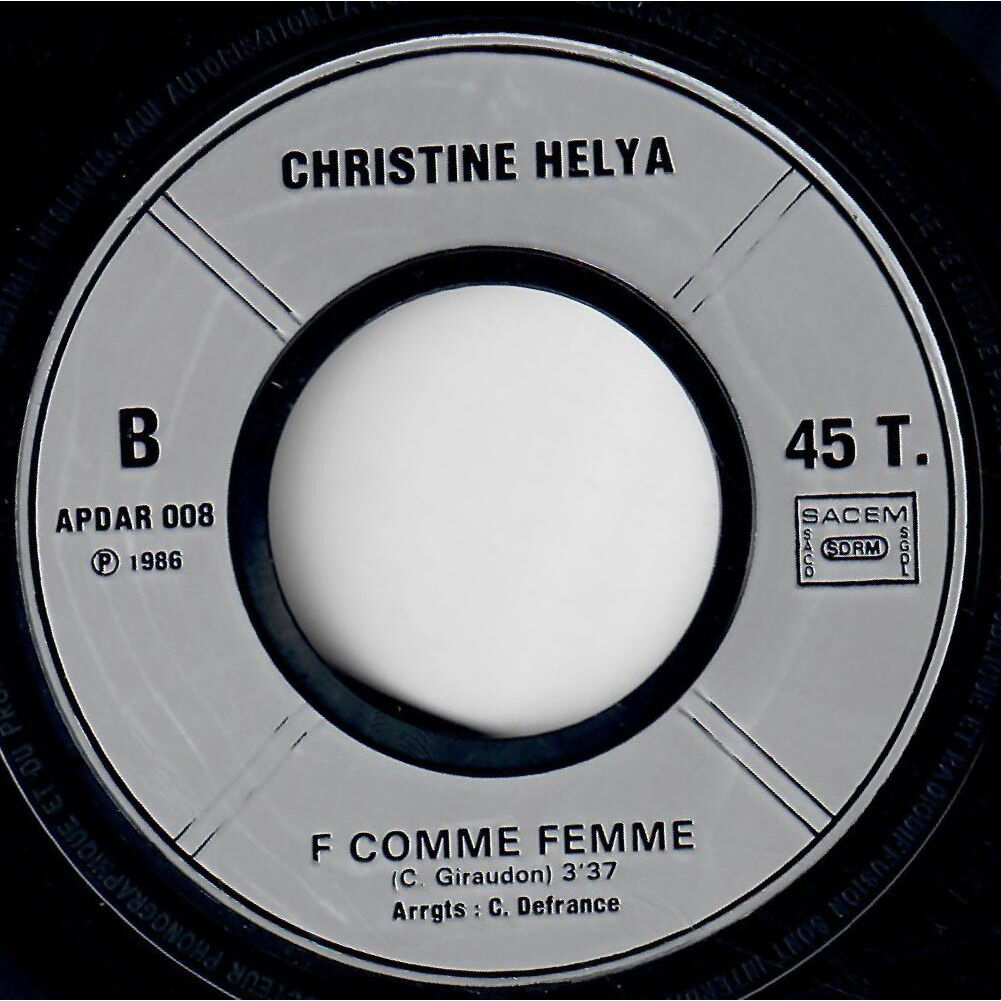  Christine Helya  -  mon village / f comme femme 