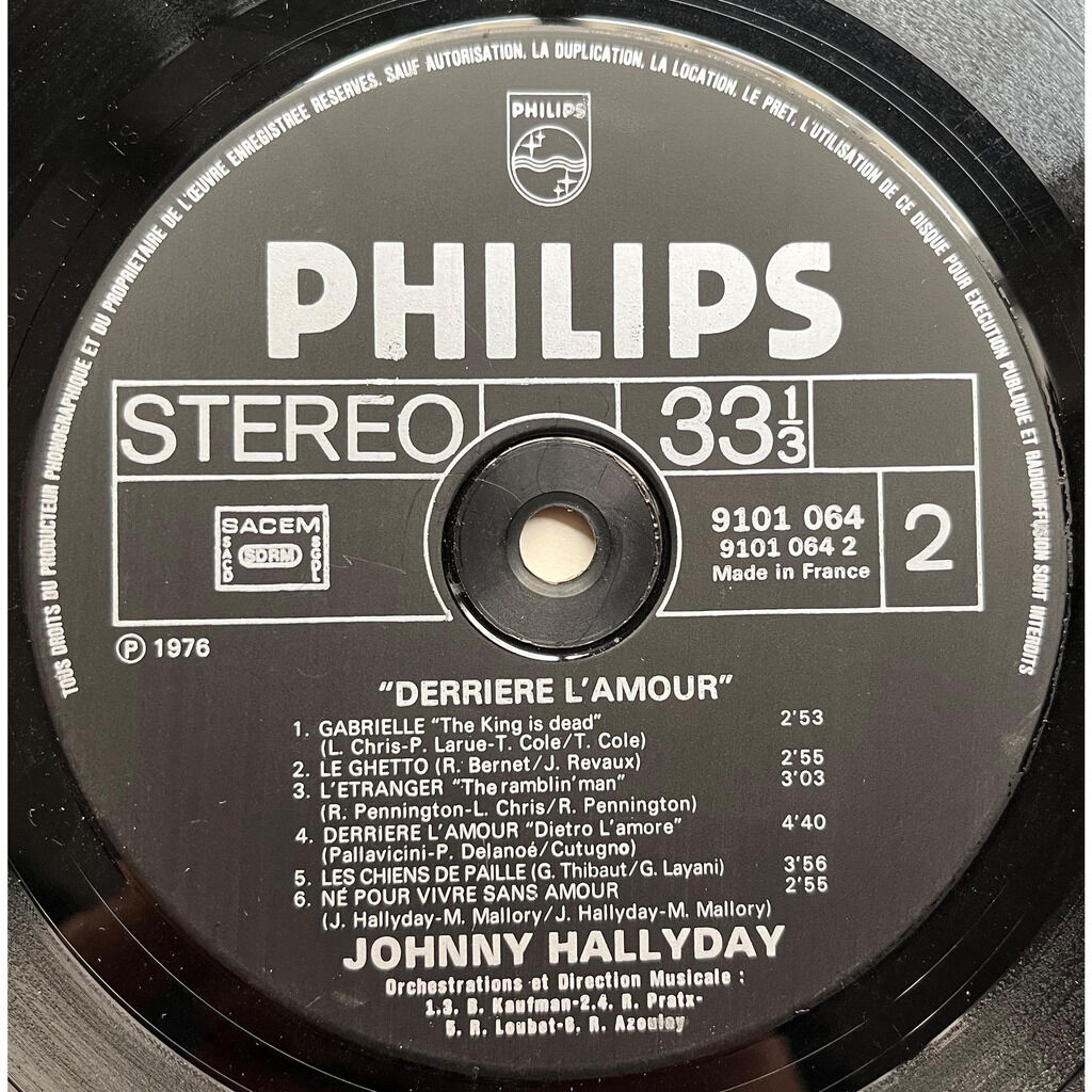 Johnny Hallyday  -  derrière l'amour 