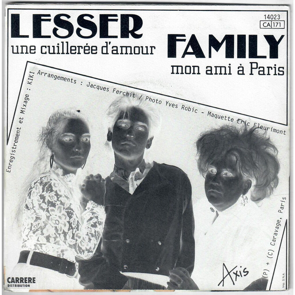  Lesser Family  -  une cuillerée d'amour 