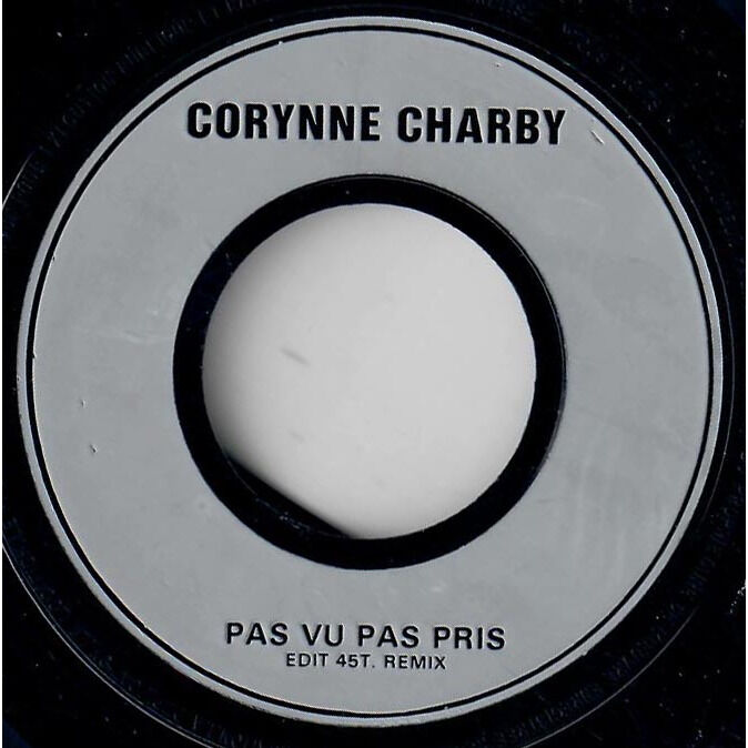  Corynne Charby  -  pas vu pas pris 