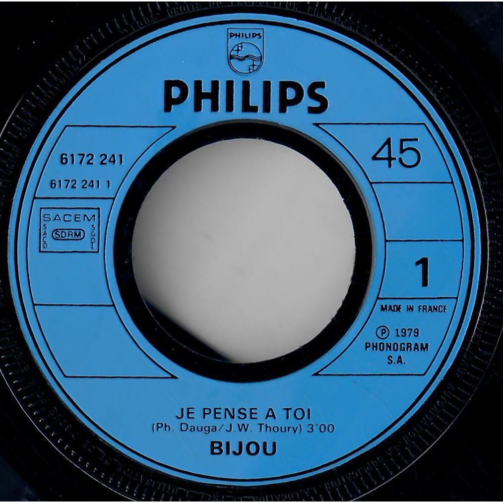  Bijou (2)  -  je pense a toi 