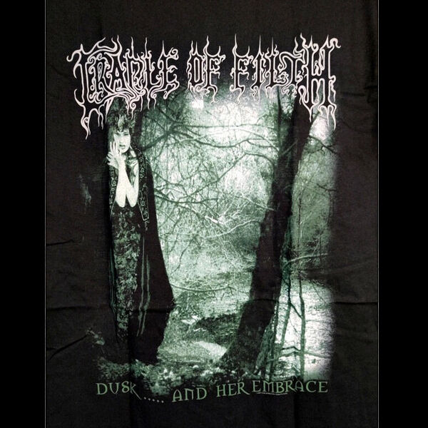  cradle of filth  -  dusk and her embrace (m size) official t-shirt 2021 