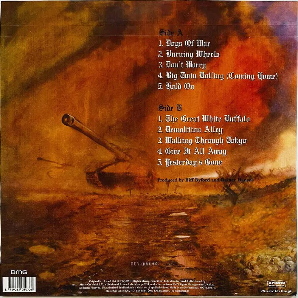  Saxon  -  dogs of war 