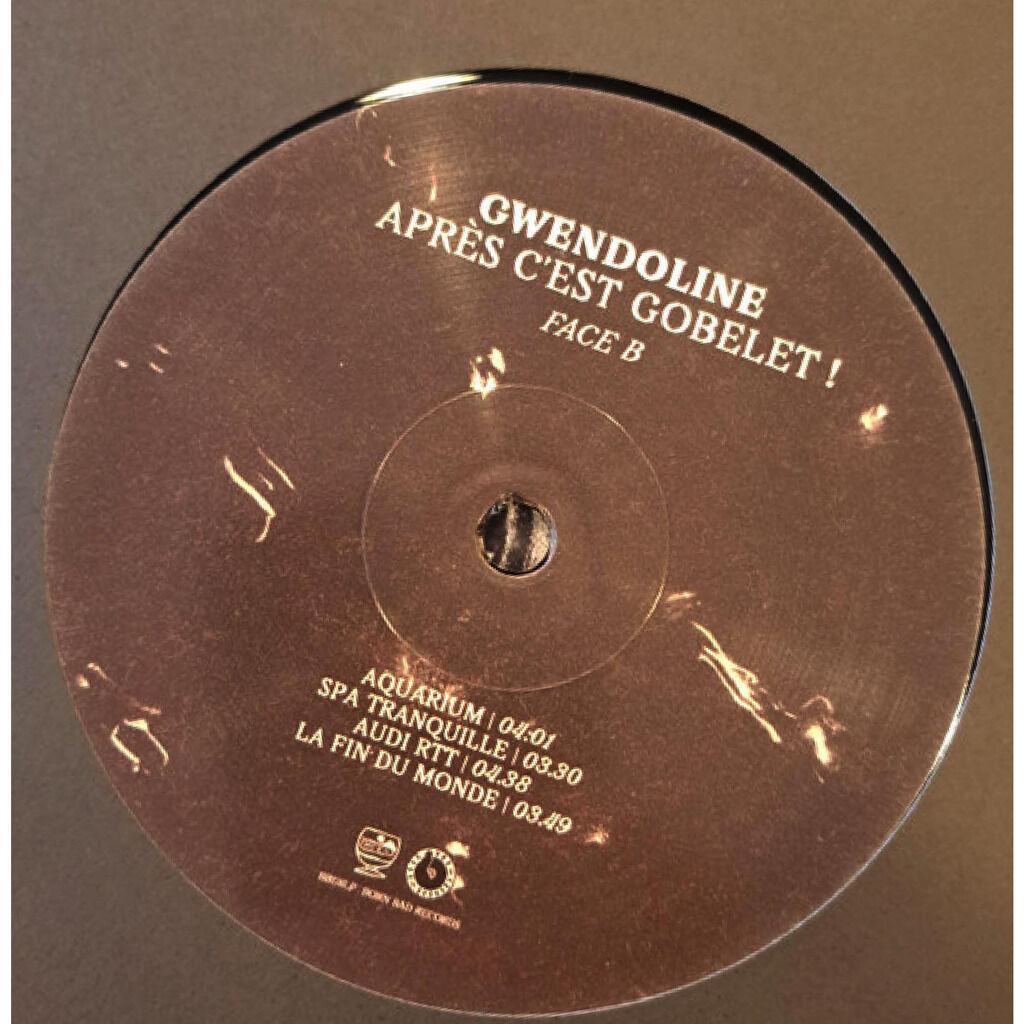  Gwendoline (4)  -  après c'est gobelet ! 