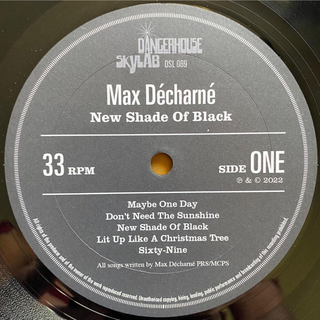  Max Décharné  -  new shade of black 
