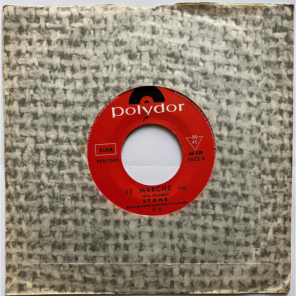  Stone (14)  -  pour une fille c’est différent 