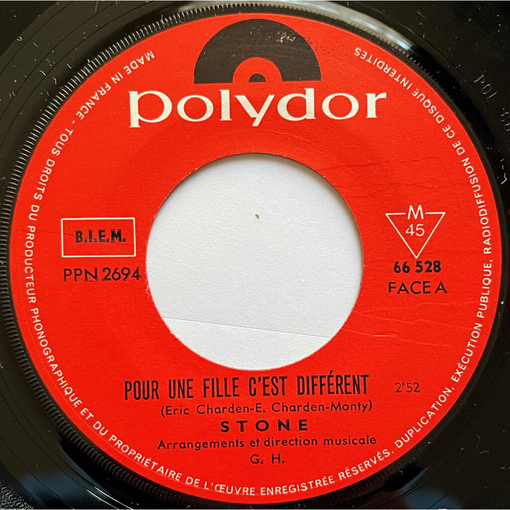  Stone (14)  -  pour une fille c’est différent 
