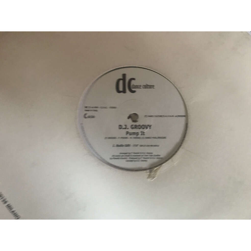 DJ Groovy Pump It
